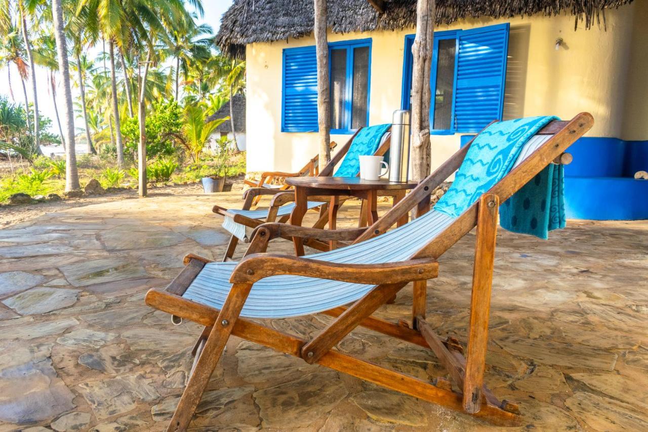 Hibiscus Beach House Pangani Exterior foto
