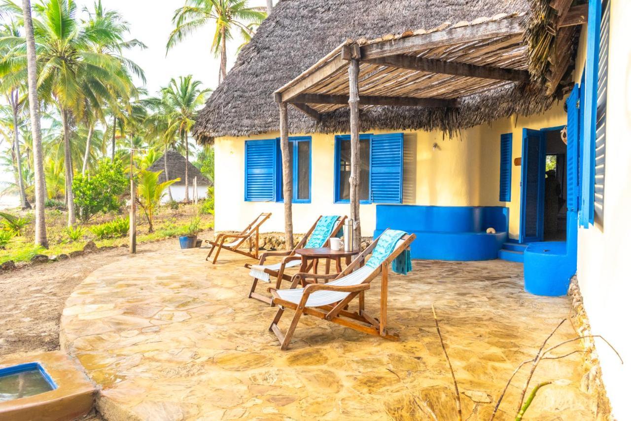 Hibiscus Beach House Pangani Exterior foto